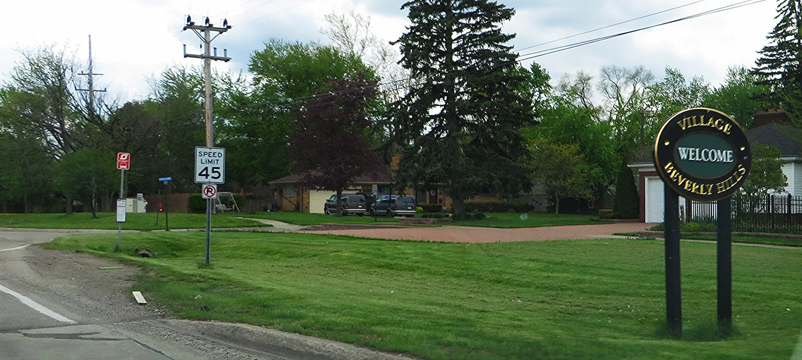 Village of Beverly Hills welcome sign in Michigan.